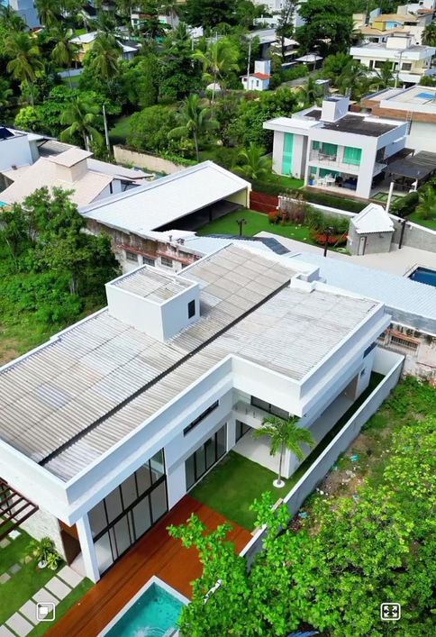 Casa de condomínio para venda com 423 metros quadrados com 8 quartos