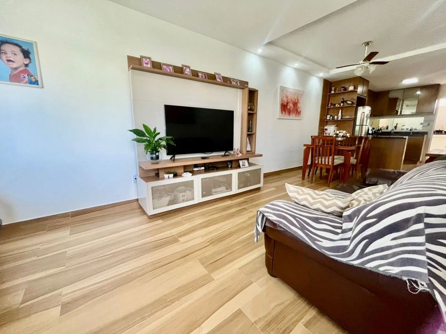 Cód. 293 Abrantes Casa com 3/4 com suíte e área Garden Reformada