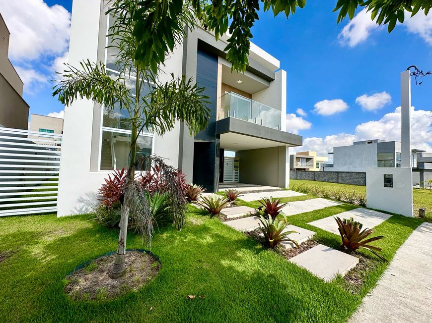 Casa nova com 4 quartos em 301m2 - Terras Alphaville