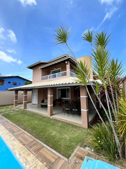 Excelente casa em Barra do Jacuipe, em condomínio fechado.