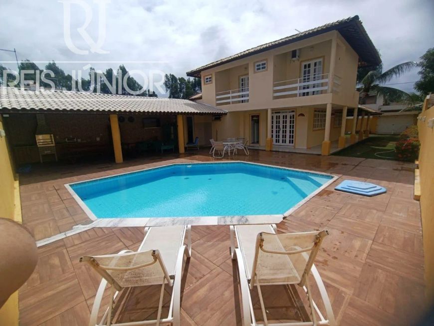 Porteira fechada, 4/4 e piscina privativa