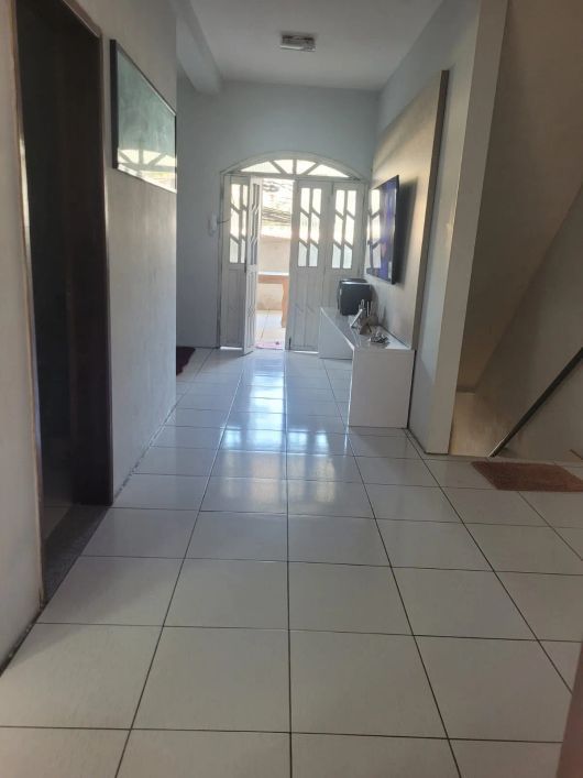 CASA/ PONTO COMERCIAL NA AVENIDA SUL EM CAMAÇARI
