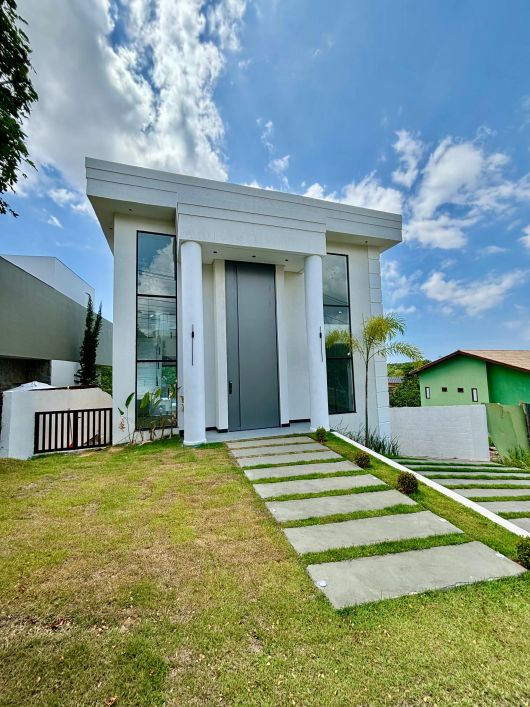 Casa a venda em alphaville litoral norte 2 com 4 quartos novissima