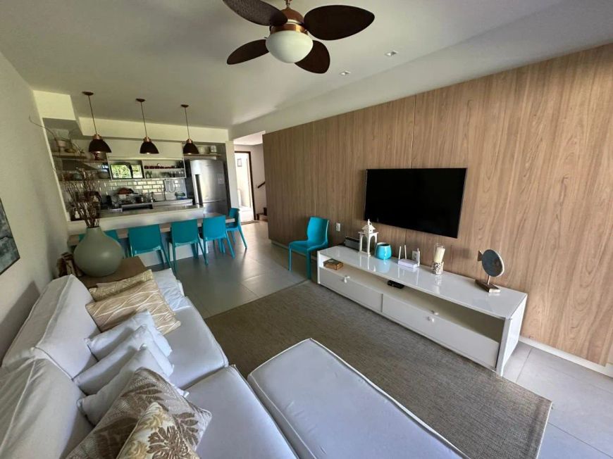 Casa para Venda em Camaçari, Itacimirim (Monte Gordo), 3 dormitórios, 3 suítes, 4 banheiros, 2 vagas
