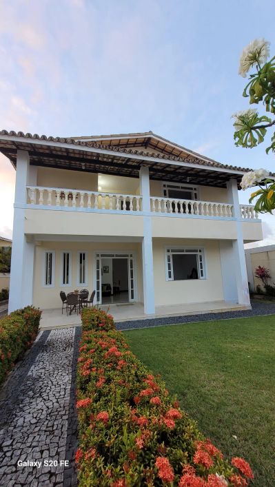 Imóvel para venda tem 350 metros quadrados com 5 quartos em Barra do Jacuípe - Camaçari - BA