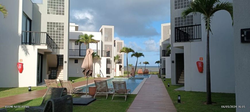 Imóvel para venda tem 125 metros quadrados com 3 quartos em Itacimirim (Monte Gordo) - Camaçari - BA