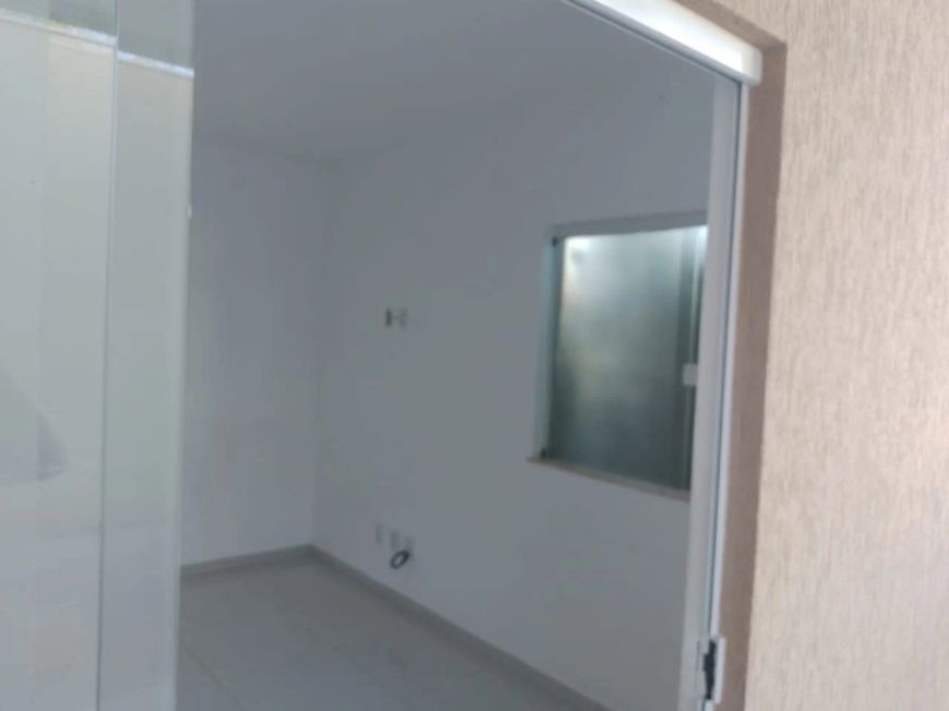 Vendo uma casa 3/4, Suite, Garagem, Varanda em Abrantes