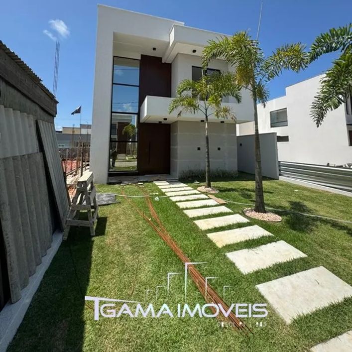 casa de 4/4 sendo 3suites