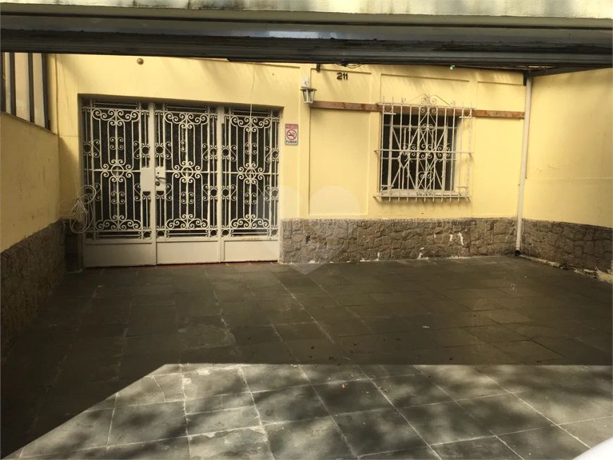 Sobrado com 4 quartos à venda em Mirandópolis - SP