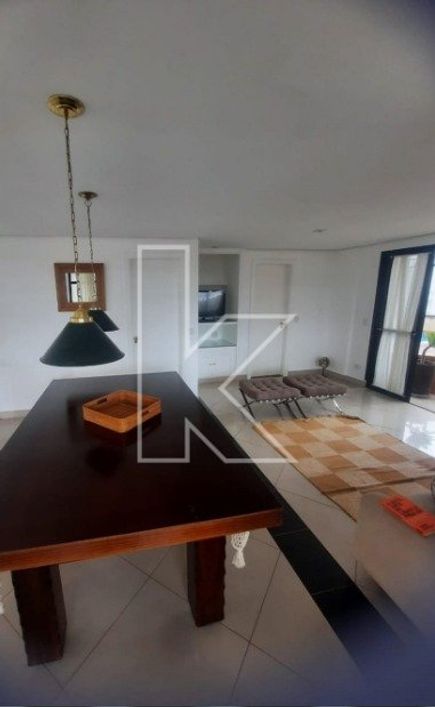 Cobertura Duplex Alto Padrão na Vila Andrade de 3 Quartos com 3 Vagas - 250m² à Venda.