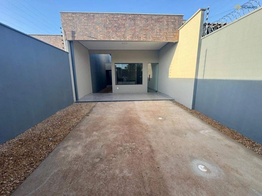CASA COM 02 QUARTOS SENDO 01 SUITE NA QUADRA ARSE 142