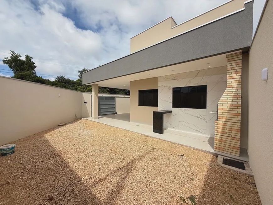 Casa com 3 Quartos sendo 1 Suíte para Venda na Quadra 1404 Sul