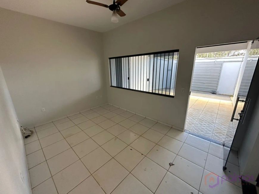 Casa à venda na 1204 Sul, Palmas-TO: 2 quartos, 1 suíte, sala ampla, garagem. Viva com conforto e pr