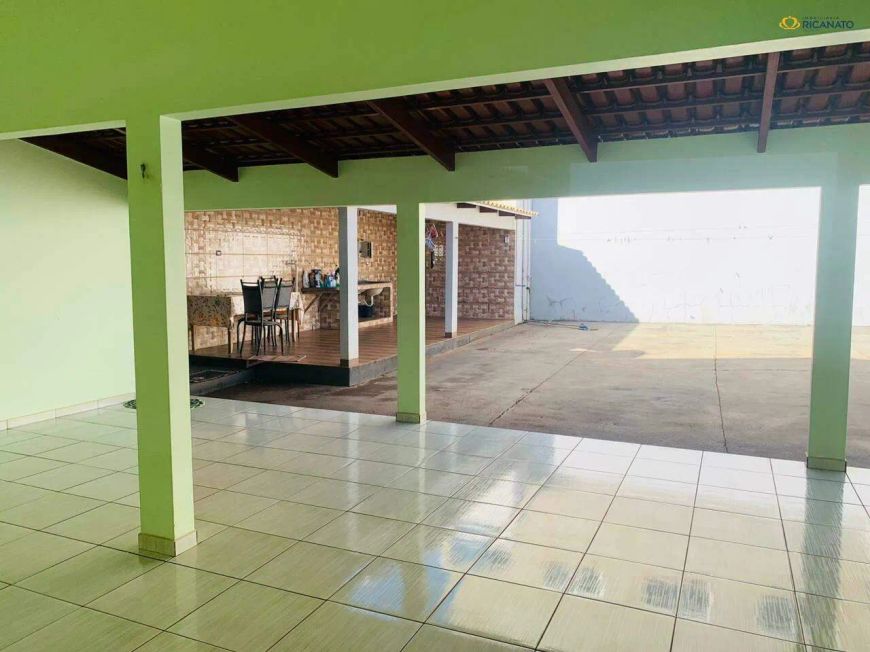 CASA COM 03 QUARTOS SENDO 01 SUÍTE NO LOTEAMENTO TAQUARALTO