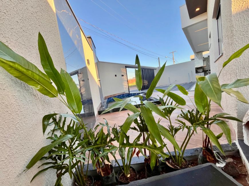 Casa na 1603 sul, com piscina