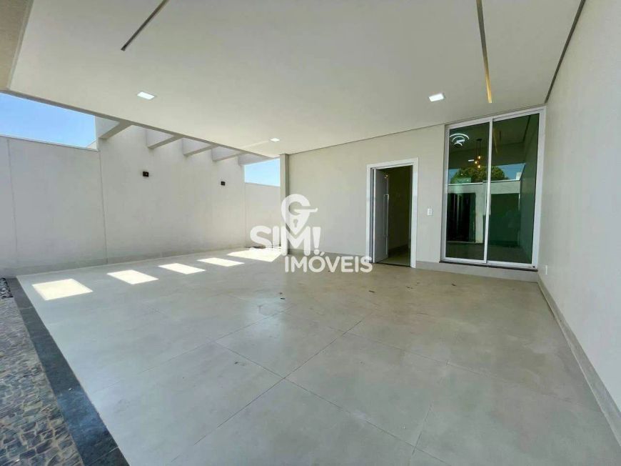 OPORTUNIDADE, CASA DE 3 QUARTOS COM 1 SUÍTE!