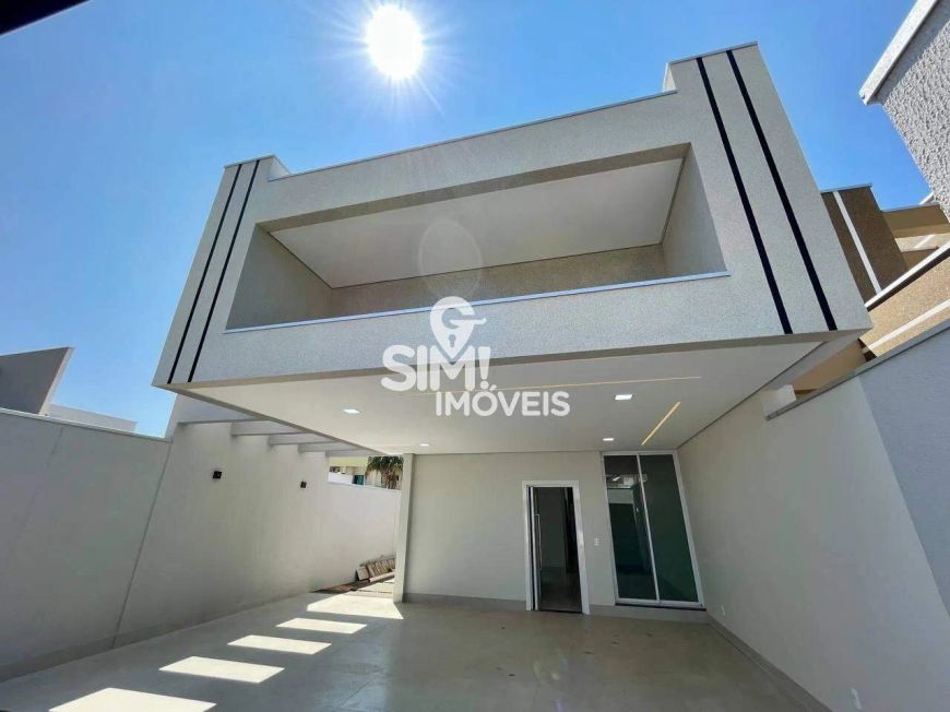 OPORTUNIDADE, CASA DE 3 QUARTOS COM 1 SUÍTE!