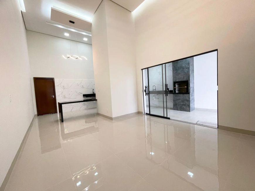 Casa à venda na 309 sul - 3 suítes - 2 vagas - área gourmet c/churrasqueira e piscina
