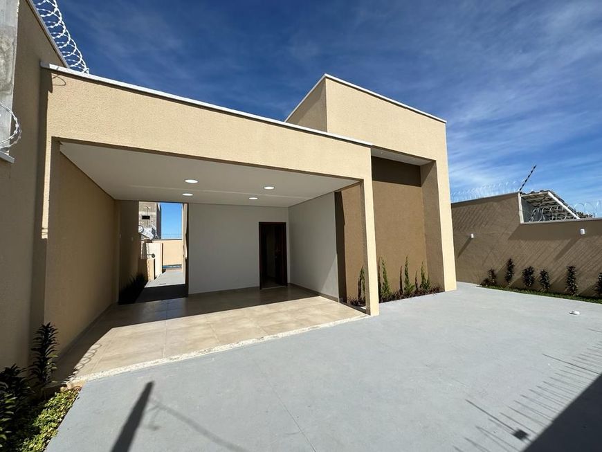 Vende-se Casa com 3/4 sendo 2 suítes na região Sul