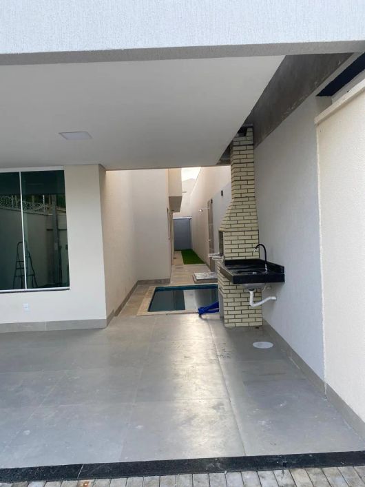 Vende-se Casa nova na quadra 706 sul - Palmas - TO