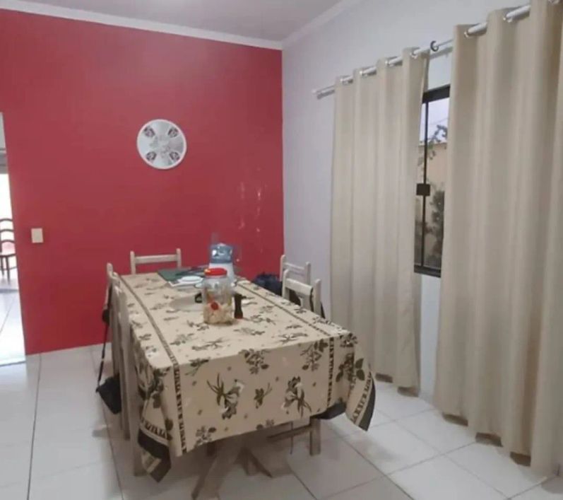 Excelente casa na 207 sul