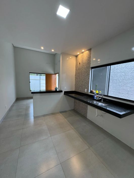 VENDO LINDA CASA COM 2 QUARTOS EM TAQUARALTO- PALMAS TO