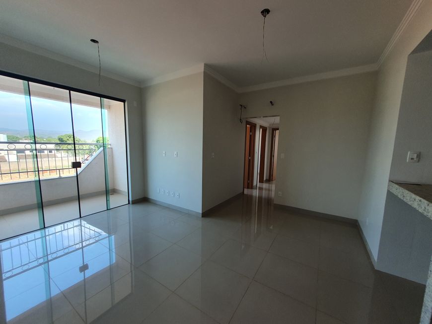 Vende-se apartamento de 2/4 na 110 sul ao lado da Avenida JK