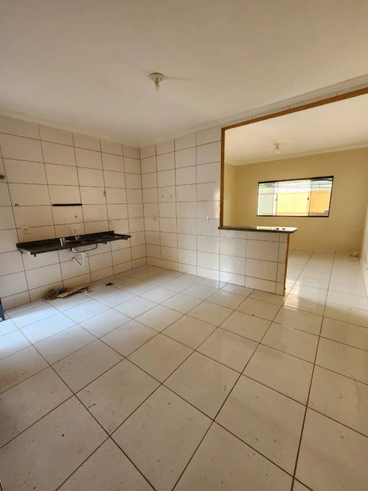 Vende-se Casa de 3/4 na quadra 506 norte - Palmas - TO