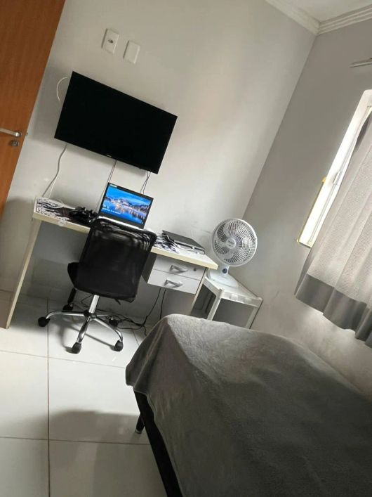 APARTAMENTO COM 2/4 E UMA SUÍTE NA QUADRA 902 SUL