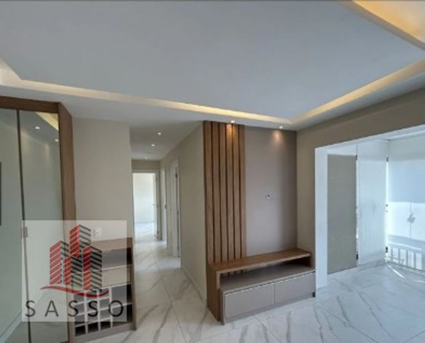 Vendo apartamento com 3 quartos no Tatuapé.