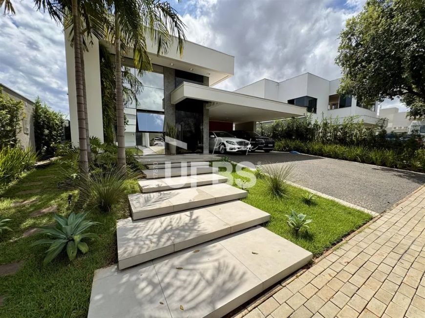 Casa Térrea em Condomínio de Alto Padrão