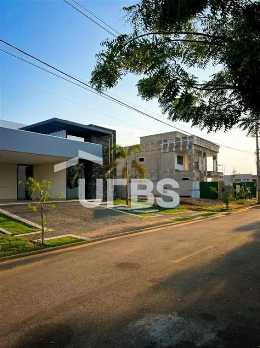 Luxuosa Casa no Condomínio Alphaville 1