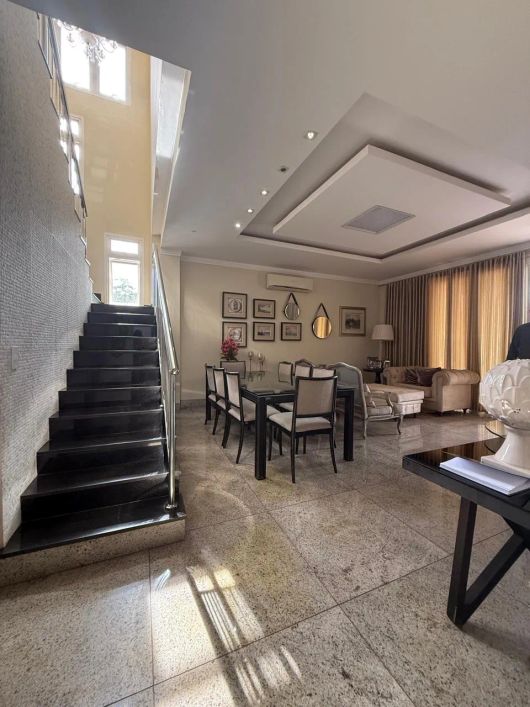 Vende-se Sobrado de 5/4 na região central -Palmas - To