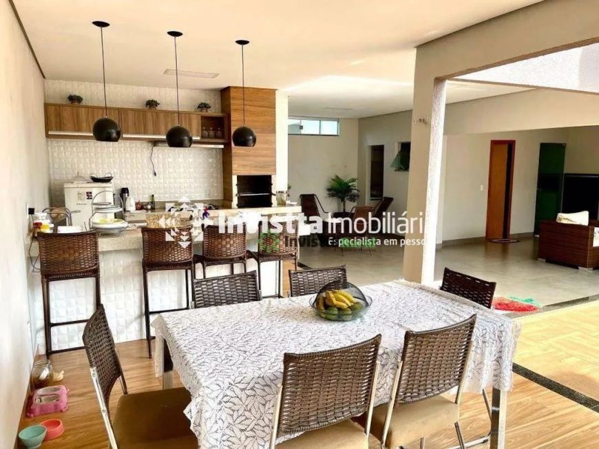 Sobrado Residencial à venda, Plano Diretor Norte, Palmas - SO0408.