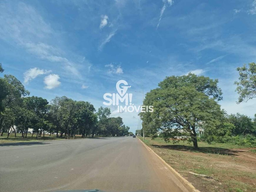 LOTE COMERCIAL 1.800m² AO LADO DA TOYOTA