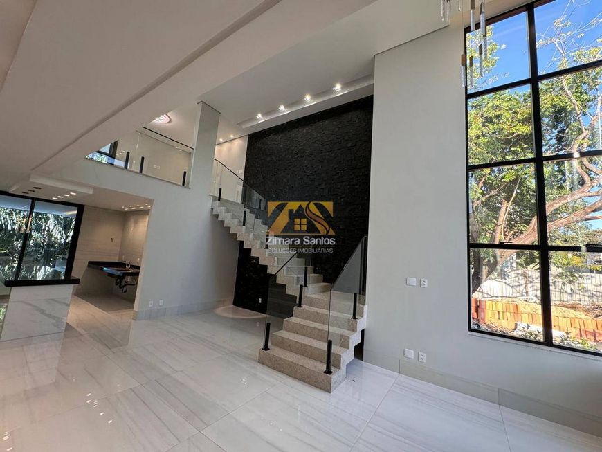 Sobrado Alto Padrão, com 4 suítes, 371 m² - 1605 sul (ACSU SO 14) - Condomínio Mirante do Lago - Pal