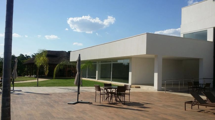 Lote nascente contra esquina com 600m² - Caribe Resorts