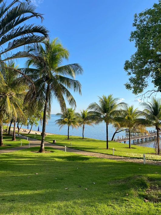 Lote em condomínio de alto padrão, Residencial Resort Polinésia