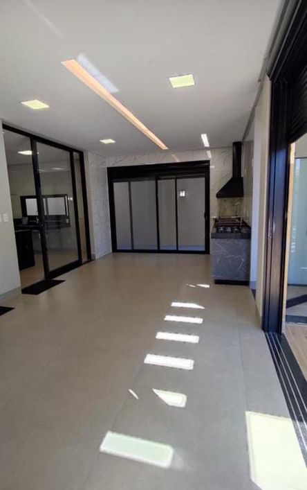 Sobrado alto padrão em condominio fechado
