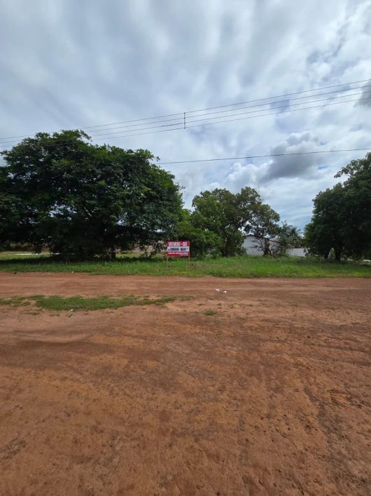 Vende-se Lote Comercial na Av Lo 14 em Palmas -To