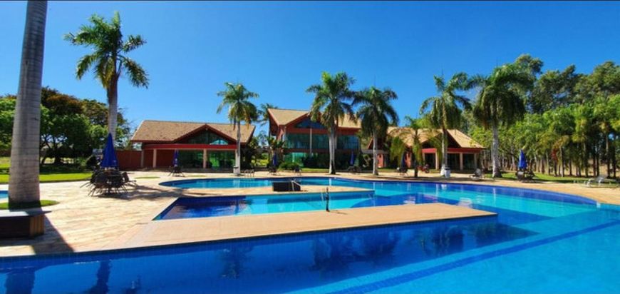 Vende-se lote em condominio fechado com acesso ao lago