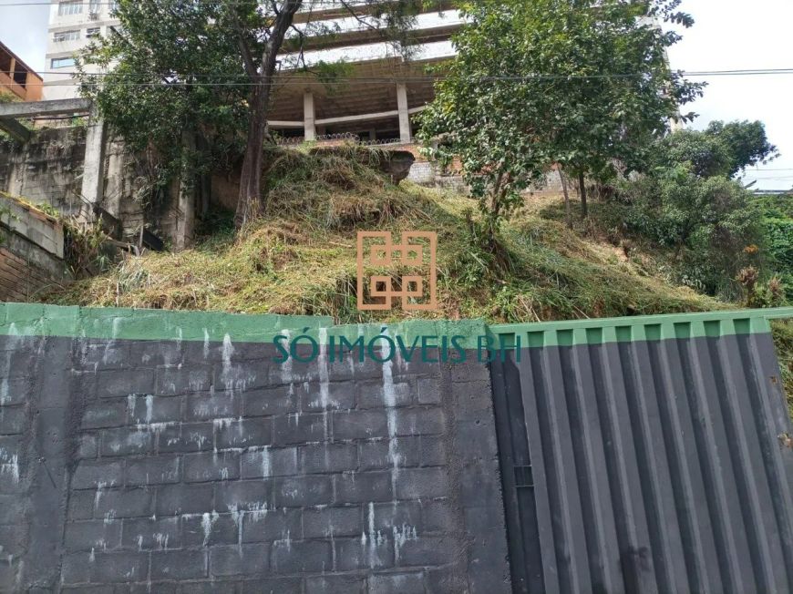 Lote 1080.00m2 à venda no bairro Padre Eustáquio !!