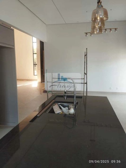 Casa de Condomínio com 4 quartos, Loteamento Caribe, Palmas - R$ 2.5 mi, Cod: 2484