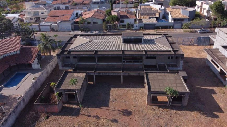 CASA SEMI PRONTA NA QUADRA 603 SUL(ARSO 61) COM 636,40M² DE ÁREA CONSTRUÍDA E 1.764M² DE LOTE