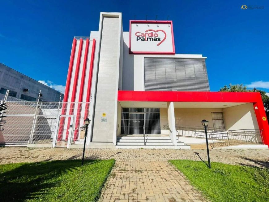 PRÉDIO COMERCIAL NA AVENIDA TEOTÔNIO SEGURADO