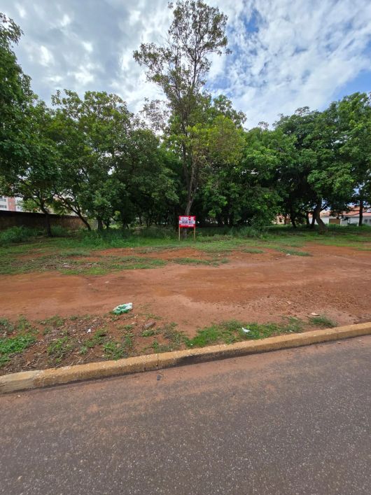 Vende-se Lote HM na quadra 308 sul