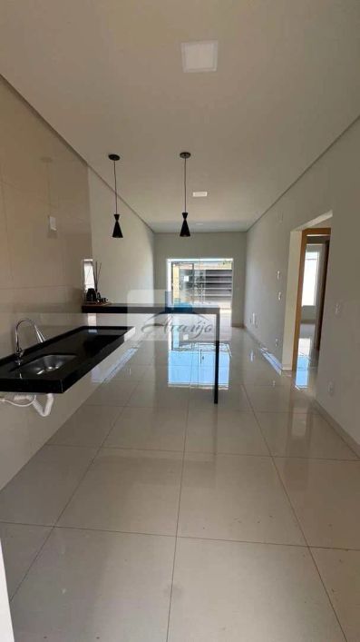 Casa com 2 dorms, Plano Diretor Sul, Palmas - R$ 350 mil, Cod: 2275