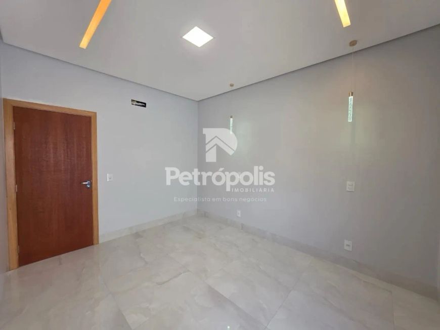 Casa nova 03 Quartos sendo 01 Suíte - Plano Diretor Sul