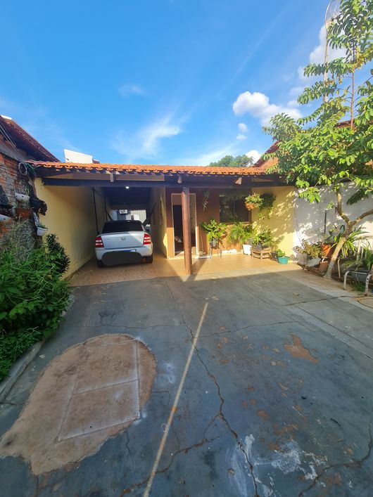 Vende-se casa na 407 Norte - Palmas - TO