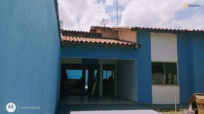 CASA COM 03 QUARTOS SENTO 01 SUÍTE NO SANTA FÉ
